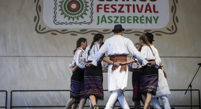 Ismét Jászberényben mulatnak a csángók