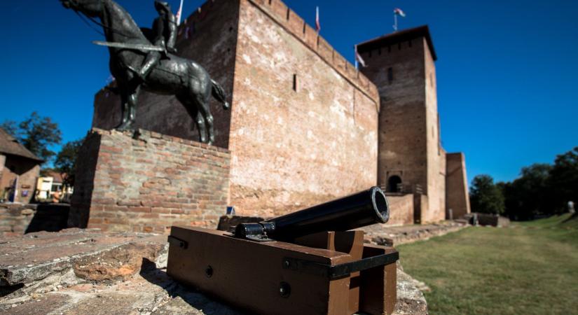 Rekordszámú hagyományőrző idézi meg a gyulai végvár 1566-os ostromát a hétvégén