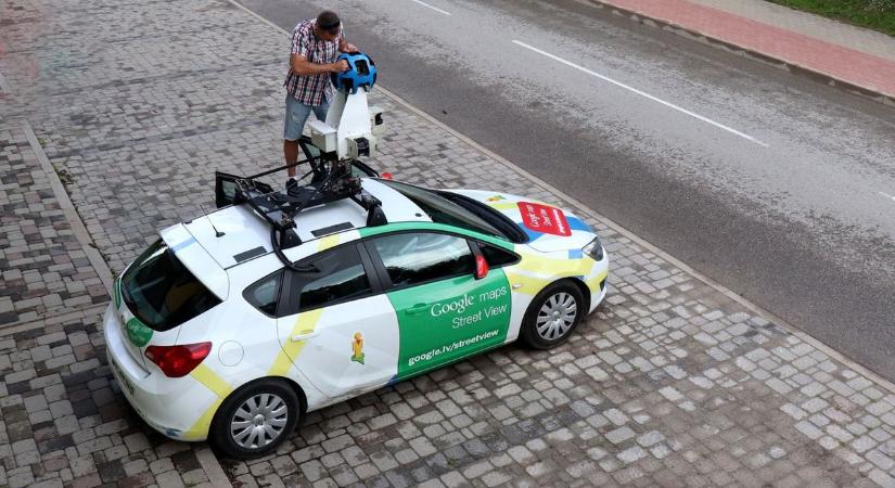 Új képek érkeztek: Bács-Kiskun vármegye útjain is végigjárt a Google kamerás autója