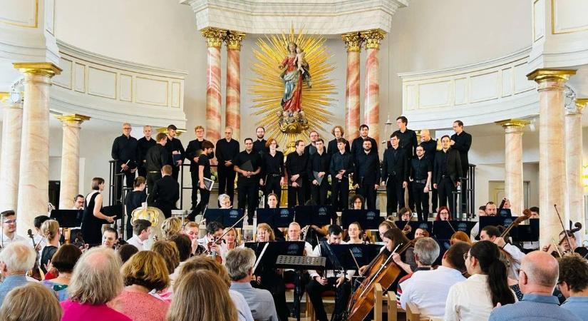 Szimfonikusok zenei küldetése - nagy sikerű koncert Bayreuth-ban