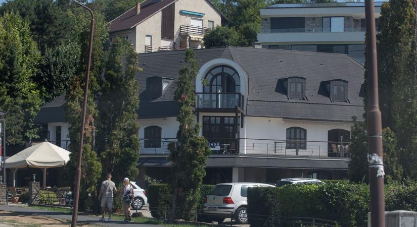 Felgyulladt egy tihanyi szálloda szaunája, az oltás egyik résztvevője kórházba került