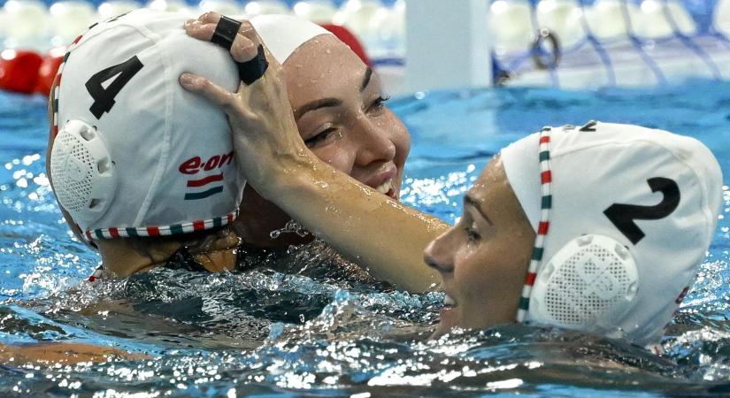 Lehengerlő, parádés játékkal vb-döntős a magyar női vízilabda-válogatott