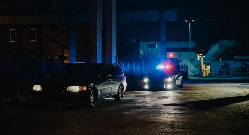 Hiába indult az éjszaka közepén, a rendőrök így is rájöttek, mit gyűjt a madarasi sofőr