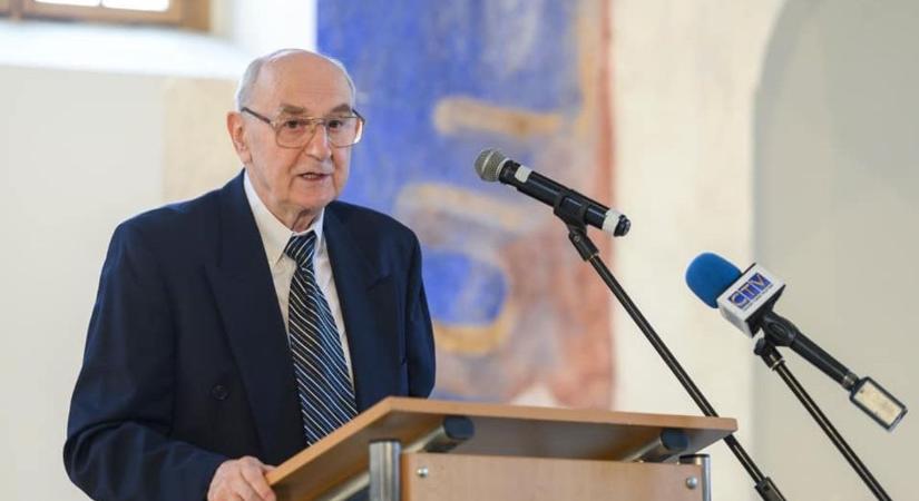 Kimondta az ítéletet a Horn-kormány pénzügyminisztere: ennyit érnek Magyar Péter ígéretei (VIDEÓ)