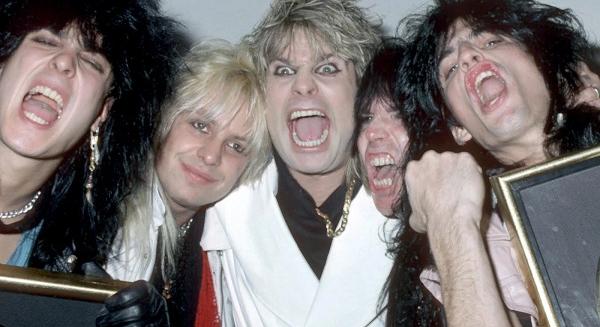Ezért nem volt ott a Mötley Crüe Ozzy búcsúbuliján