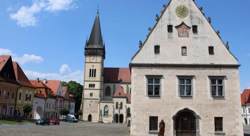 Barangolás Bártfa időtlen főterén – képeken