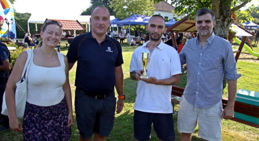 Így gyűrték le a stresszt a zalai faluban, ahová nem hívtak politikust (galéria)