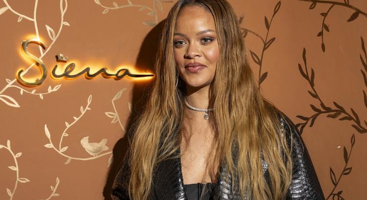 Rihanna most sem volt szégyenlős, lenge ruhában ment vacsorázni