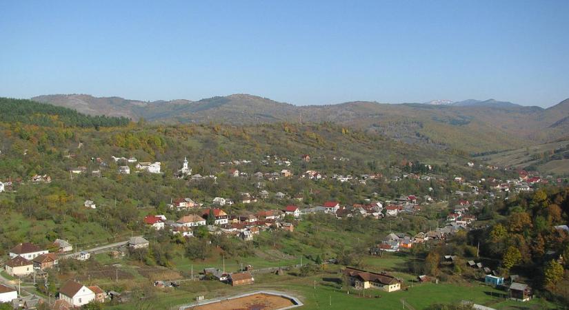 Beomlott egy régi sóbánya Rónaszéken