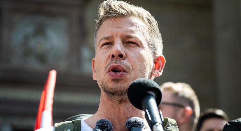 Orbán Viktornak üzent és a „független médiát” bírálta Magyar Péter a hajdúszoboszlói fórumán