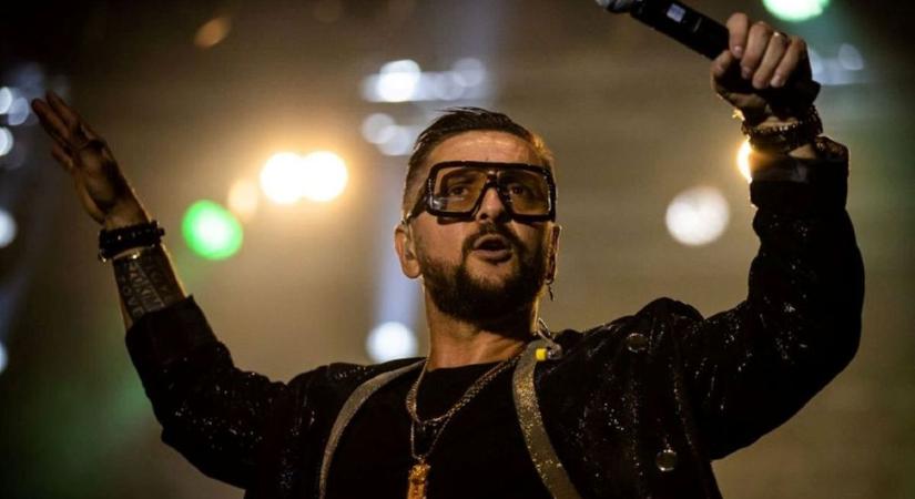 Majka üzent a neki beszóló Bayer Zsoltnak: „Ezek a fickók nem tudják, hogyan kell a fiatalokkal beszélni” (VIDEÓ)
