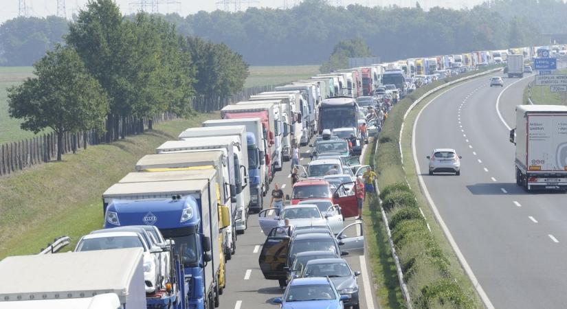 Óriási összeg marad az autósok zsebében az új intézkedéssel