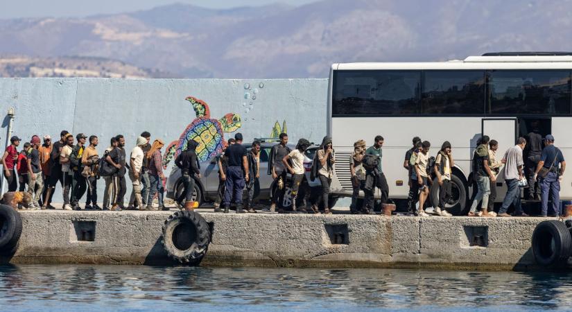 Nem tűri el a migráció nyomását Athén