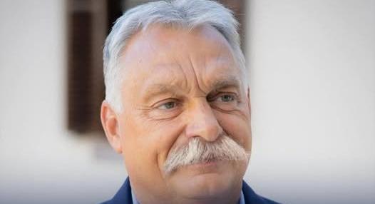 Orbán Viktor megtalálta Kövér László elveszettnek hitt bajuszát