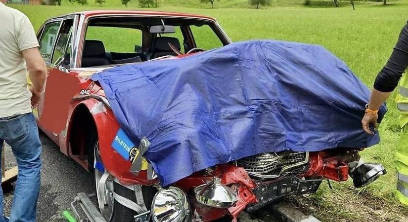 Súlyos balesetek az osztrák veteránautó-ralin: mentőhelikopterekre is szükség volt