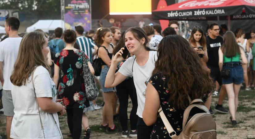 Ha még nem múltatok el 18 évesek, akkor ezt mindenképp tegyétek meg, mielőtt elindultok a Pont Ott Partira
