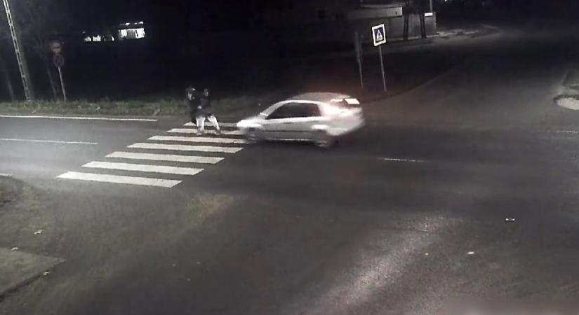 Gyalogátkelőhelyen ütöttek el két férfit Hajdúböszörményben