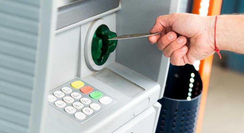 Rendkívüli változás jön a hazai ATM-eknél: erre készülj, ha pénzt vennél fel