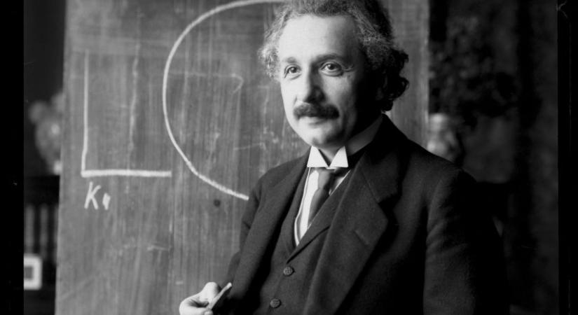 Hetven év után derül ki, miről beszélgetett telefonon Einstein és utolsó szerelme