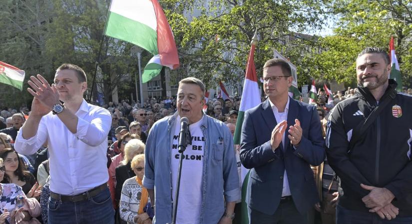CÖF: besúgórendszert üzemeltet az Átlátszó