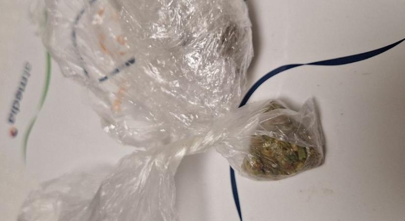Heroin ölt Óbudán