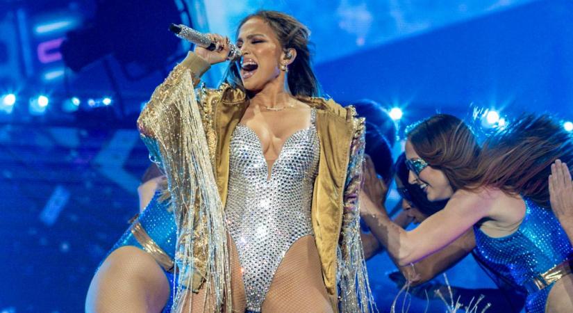 Magyar tervező készítette Jennifer Lopez poharát: ebből ivott a díva
