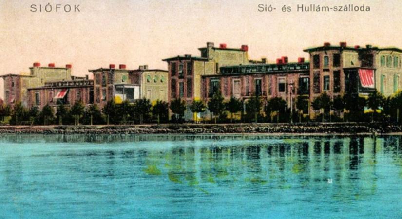 KÉK KLUB – Hogyan lett Siófokból a Balaton első fürdőhelye – Katona Csaba előadása