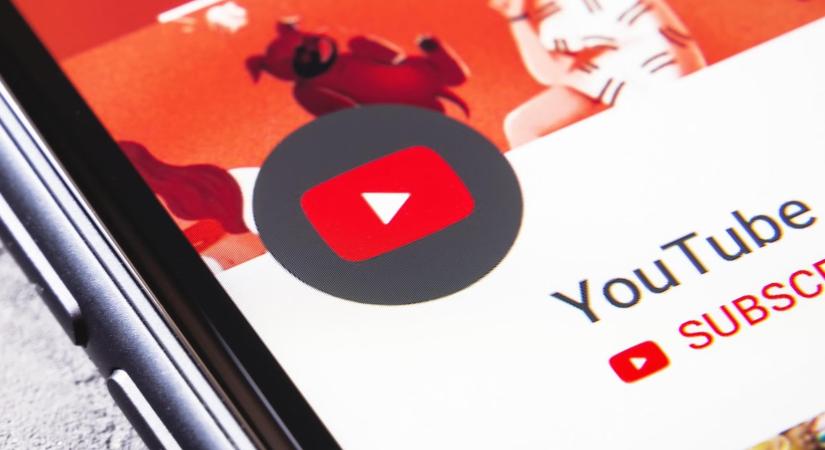 A YouTube több ezer orosz és kínai propagandacsatornát törölt