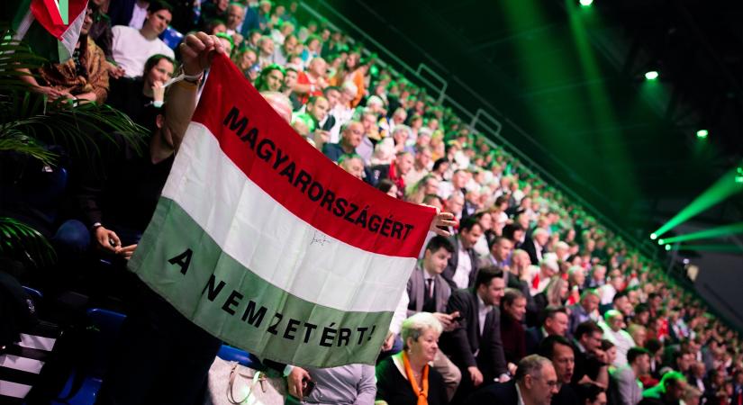Nem az a tipikus „Orbán-harcos” – tanulságos az abádszalóki köpködő esete
