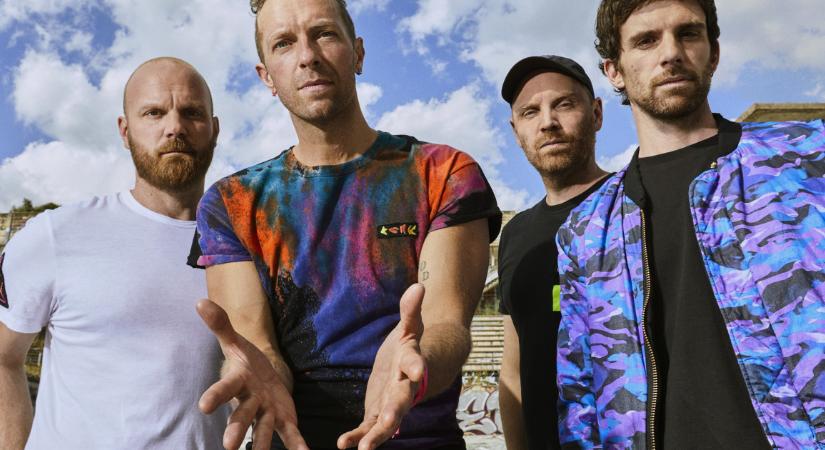 Az Oasis frontembere is megemlítette a Coldplay csókkameráját, és ő bizony tojik rá, ki kivel kavar