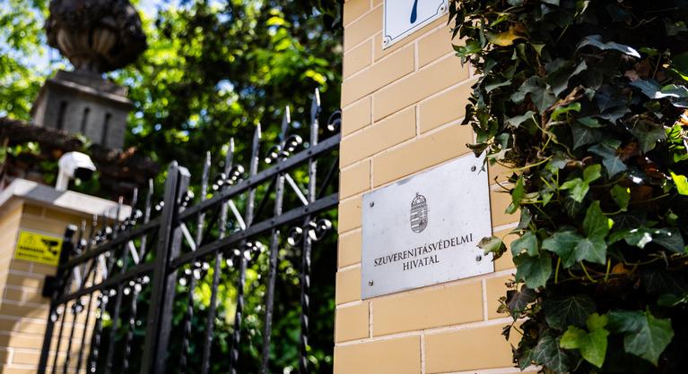Influenszereket is bevetett a brit kormány a Szuverenitásvédelmi Hivatal szerint