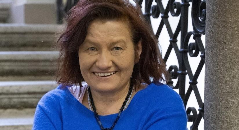 A BUBORÉKFEJŰ NŐK VÁROSA Bánki Éva: Apjalánya / Jelenkor Kiadó