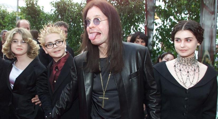 Ozzy Osbourne: a denevérfej leharapásától a búcsúkoncertig – fotókon az elhunyt legenda élete