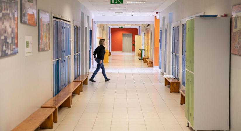 Támogatást kapnak az iskolák a külföldről hazatérő gyerekek felzárkóztatására