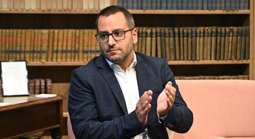 Magyarországi befolyásolási kísérlettel vádolja a brit külügyet a Lánczi-féle Szuverenitásvédelmi Hivatal