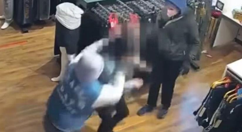 Sokkoló felvétel került elő: így verték félholtra az antifák egy erfurti üzlet női eladóját (VIDEÓ)