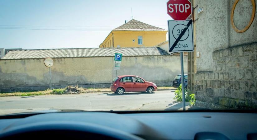 Folyamatos az útjavítás Miskolcon! Szerdán sem úszod meg a kerülőt!