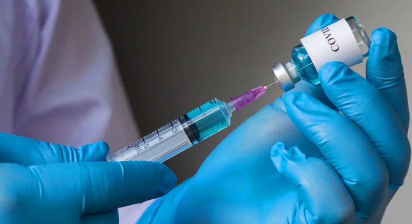 A magyar szakértők Kínába mentek megnézni a Sinopharm vakcinát – Ezt látták!