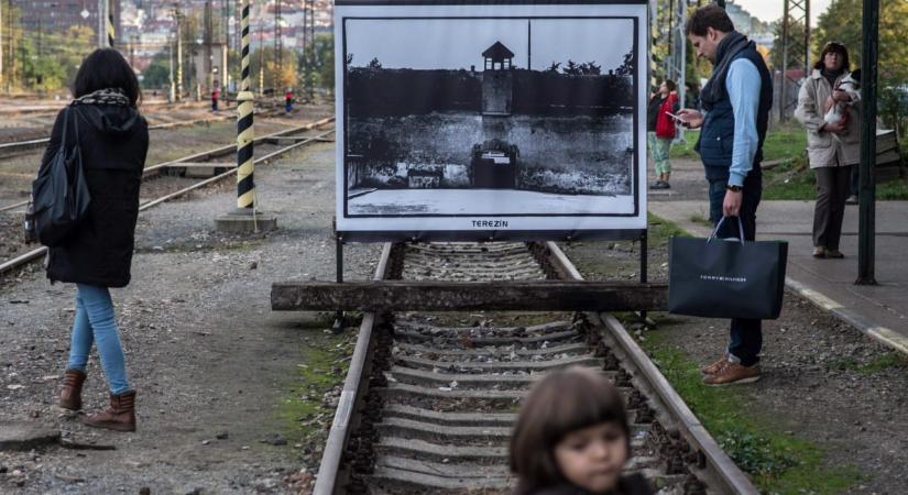 Holokauszt-emlékhellyé alakul át a prágai vasútállomás