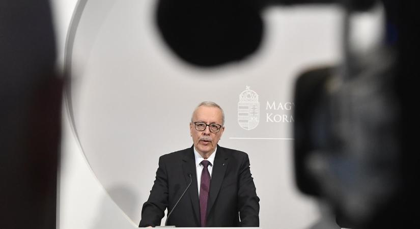 Határőrizet szigorítások és kitoloncolások időszaka jött el a migrációs hullámokra reagálva Európában