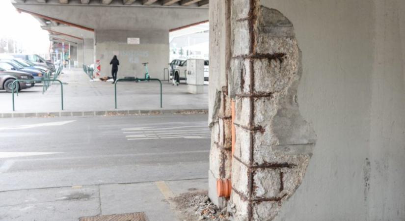 Papíron épül, a valóságban áll