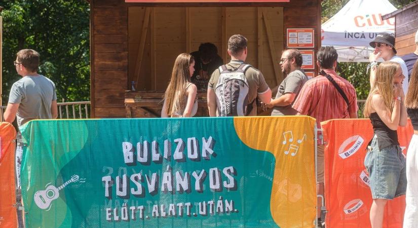Egy sikeres demokráciában el kell hárítani az illetéktelen, külső beavatkozásokat! – erősen indult az idei Tusványos