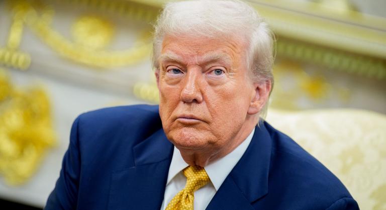 Donald Trump üzletet kötött, lemondhat miatta a japán miniszterelnök