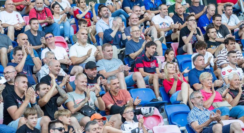 „Ez a kezdet" – szurkolói ankétot tartott a Videoton FC Fehérvár (galéria, videó)