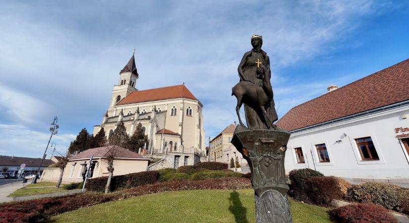 Rongálás áldozata lett a köztéri alkotás
