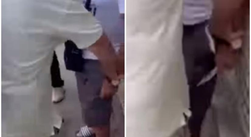 Kést rántott egy férfi a tiltakozás résztvevőire