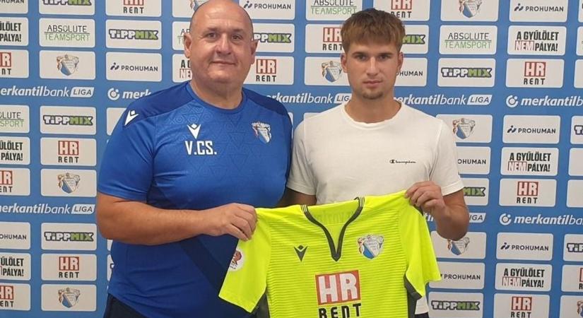 Kapussal és stáb taggal is erősítettek a kék-fehérek