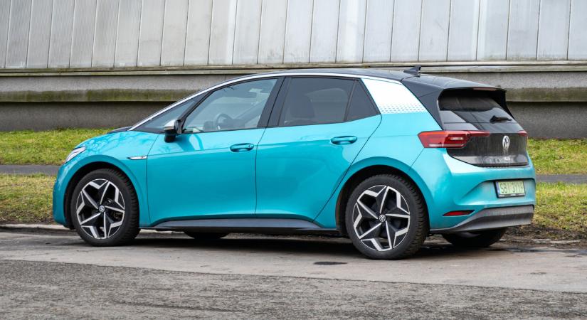 Hosszútávú teszten a Volkswagen villany-népautója: így bírja az ID.3 akkuja a garancia után