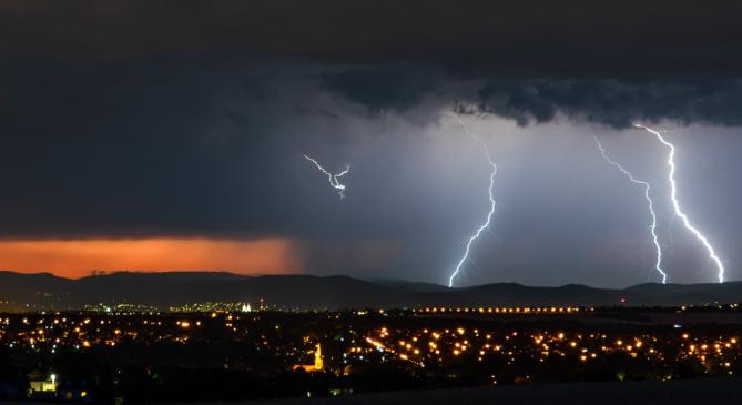 Fokozódó fülledtség és viharok - izgalmas napok előtt állunk