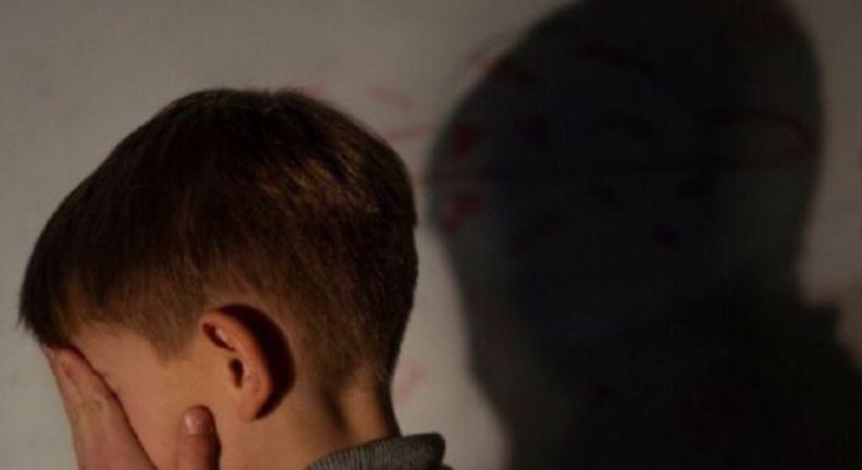 Felvette egy miskolci, ahogy a saját gyerekeit veri